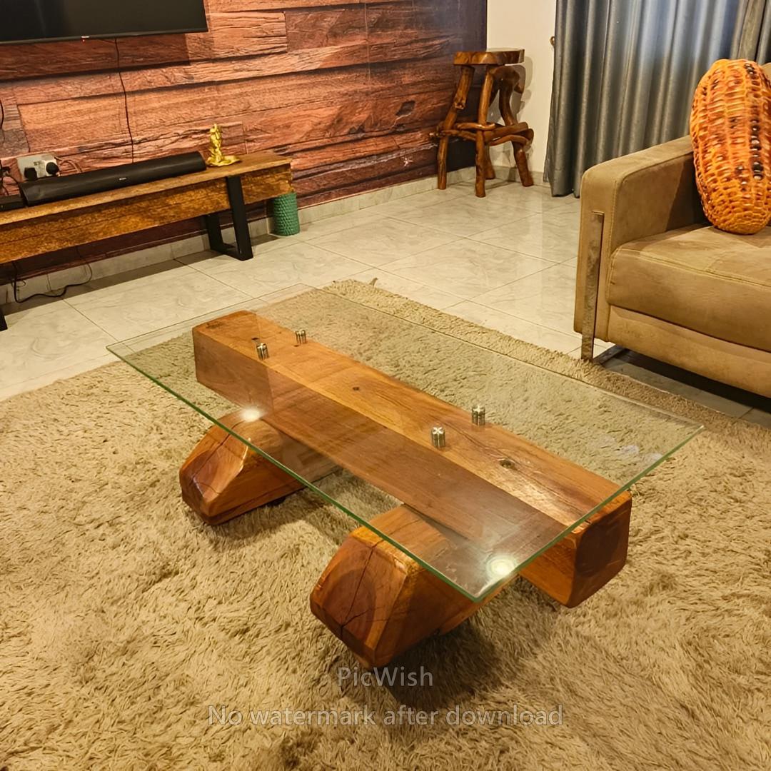 Inside the 6 bedroom apartment at Igbalode, Ibadan